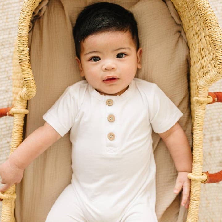 Little Joy Co. - Vente Barboteuse – bébé - Barboteuse Henley en bambou10