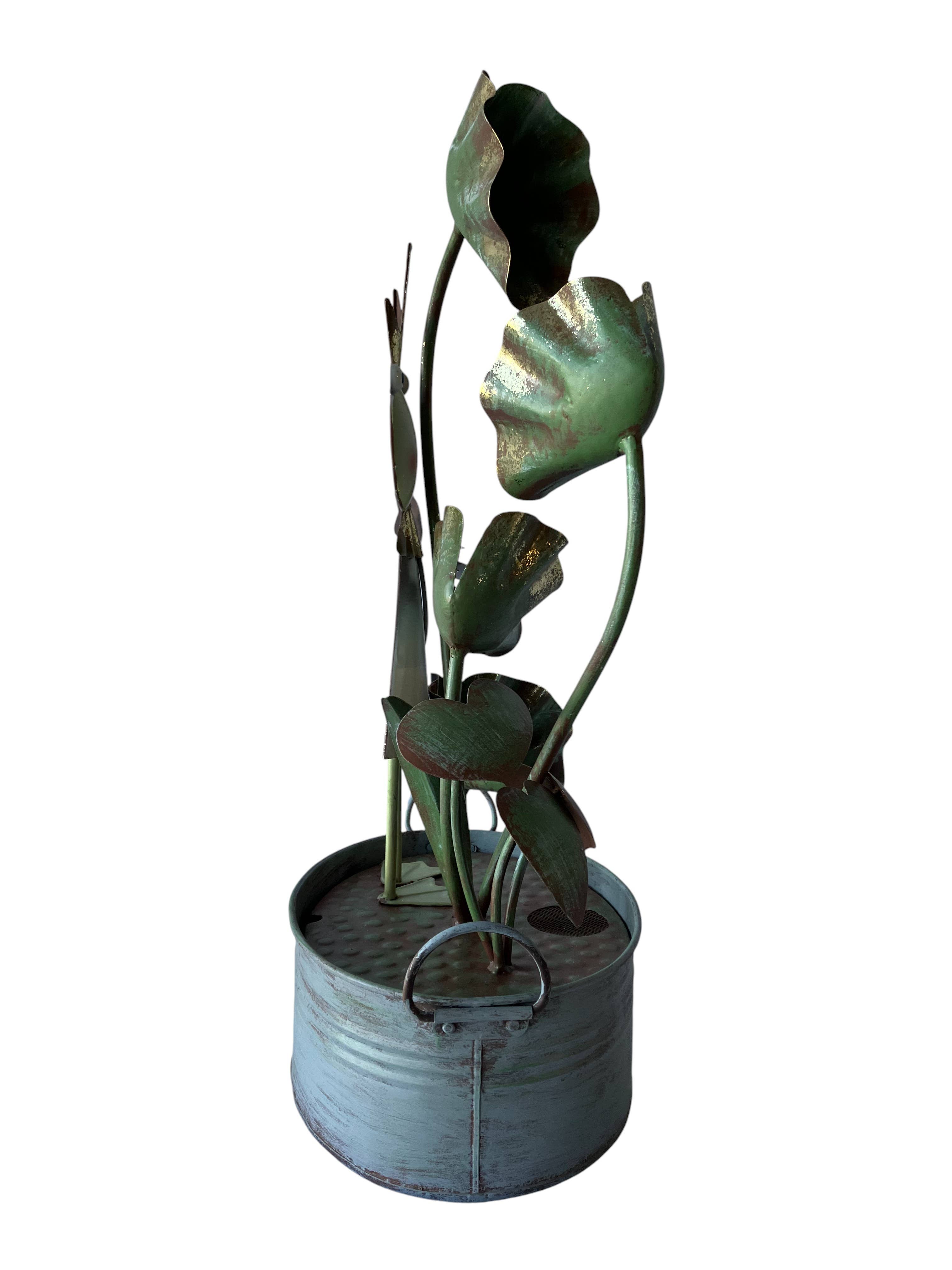 Continental Art Center - Wholesale Outdoor Ornament/Decor - Metal Frog on Leaves Bucket Fountain3