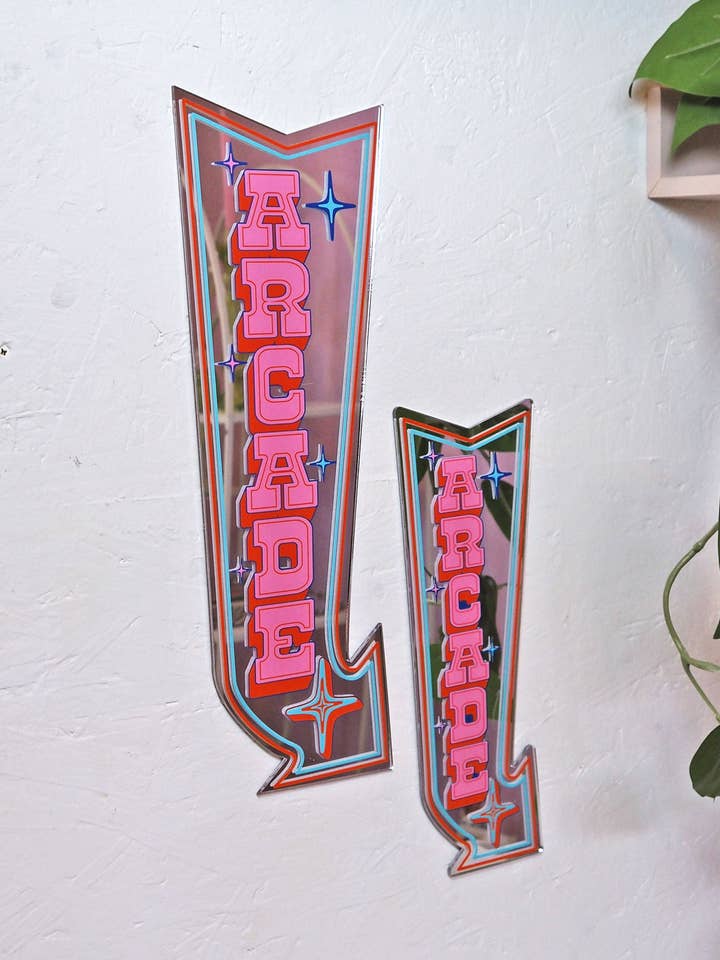 Retro Arcade Pil Spegel - Blå & Röd för wholesale av Printed Weird