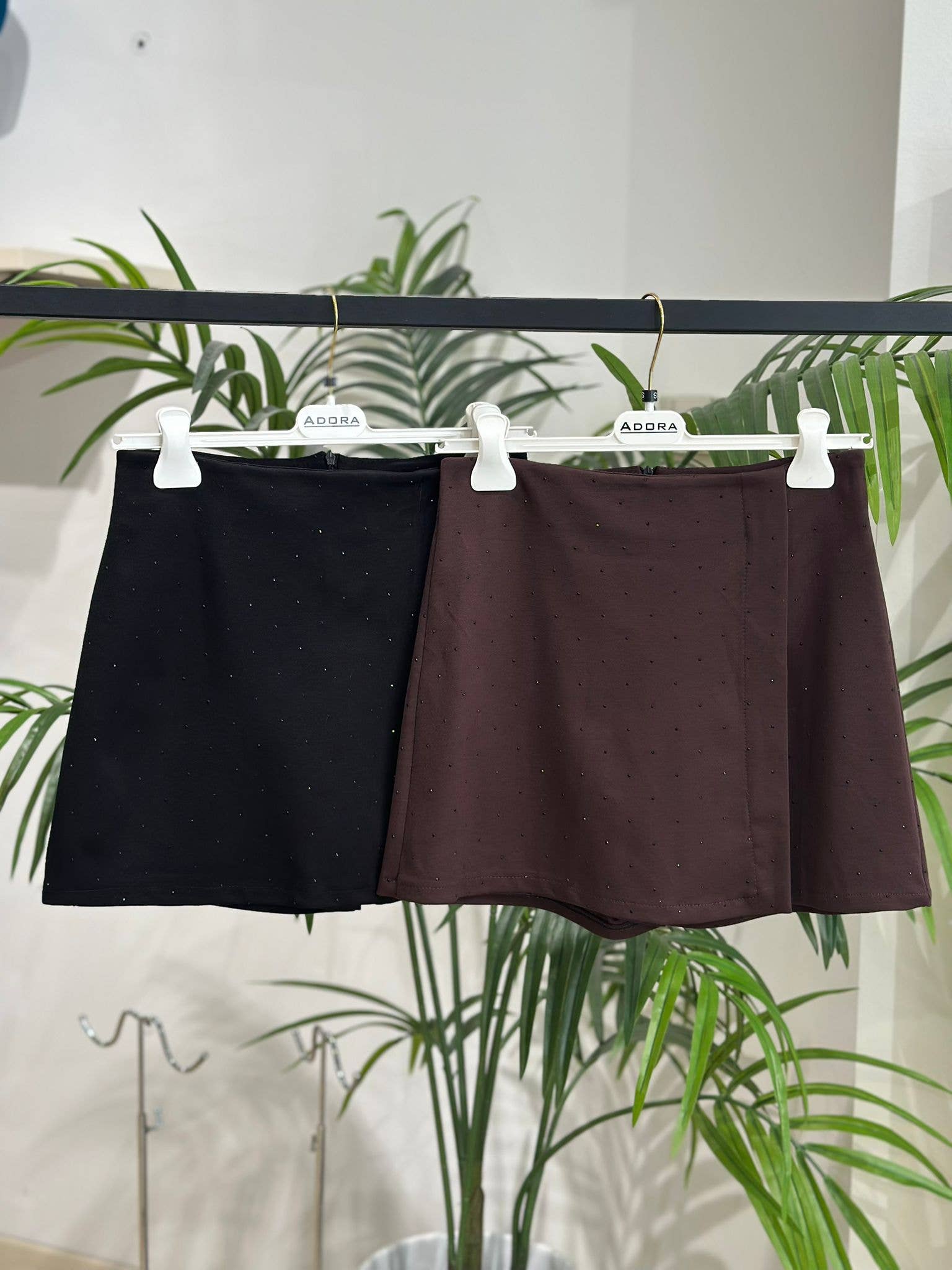 ADORA – wholesale Shorts – Women’s – Shorts skirt p.milano rhinestones0
