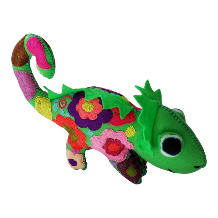 Chameleon Animalito from Chiapas Mexico for wholesale by The Little Pueblo