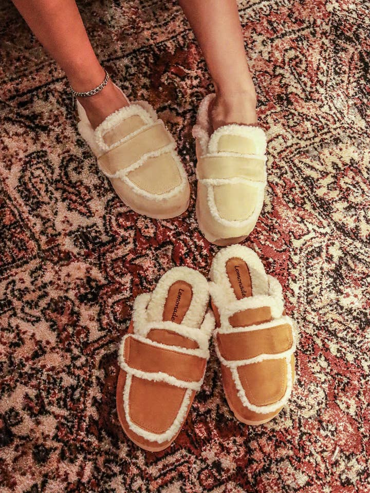 Lemonade Shoes – Großhandel Hausschuhe – Damen – TATUM - Gemütlicher Wildleder-Slide mit dicker gepolsterter Sohle17