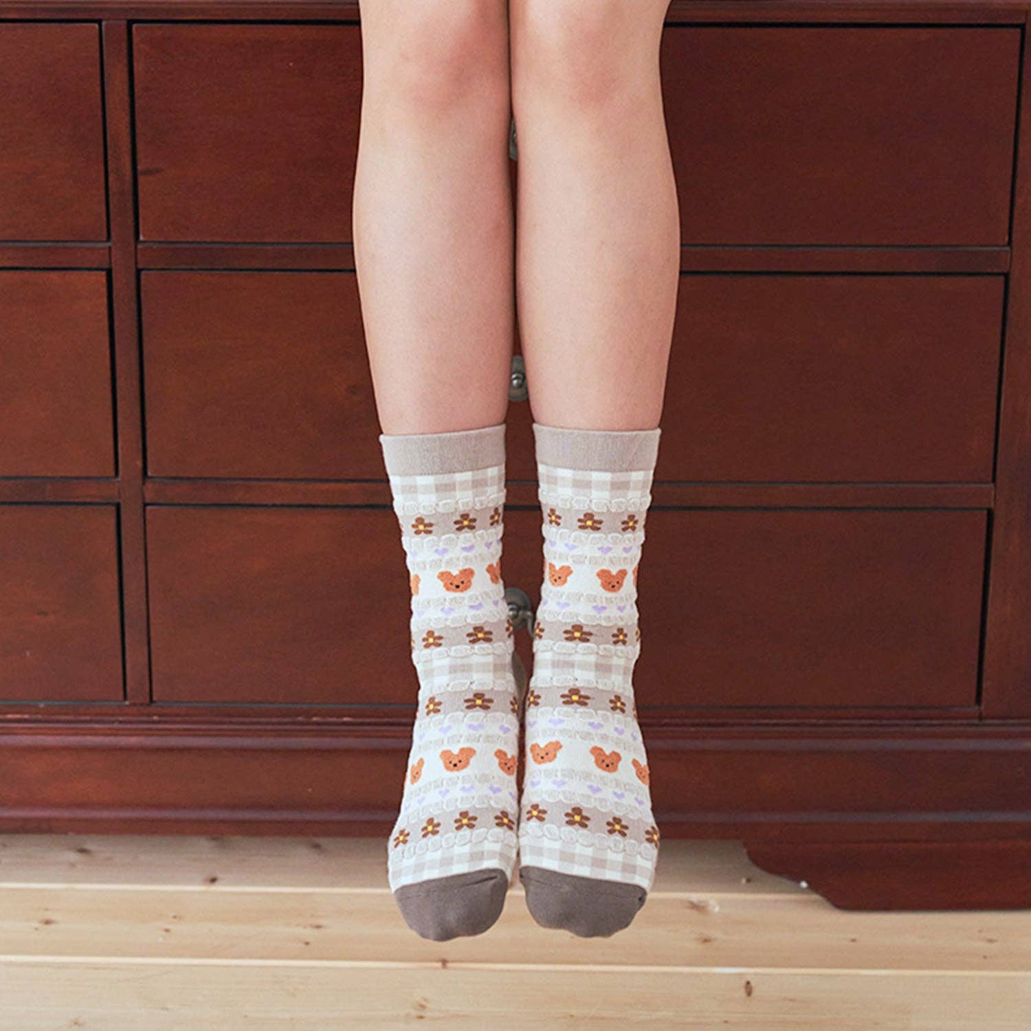 7DAYSSOCKS - Wholesale Socks - Women's - Women's Pastel Bear Crew Socks7