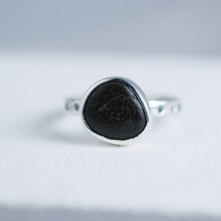 Ami jewel - Wholesale Cocktail/gelegenheidsring - Rustiek zilveren sterling ring met drie stenen2