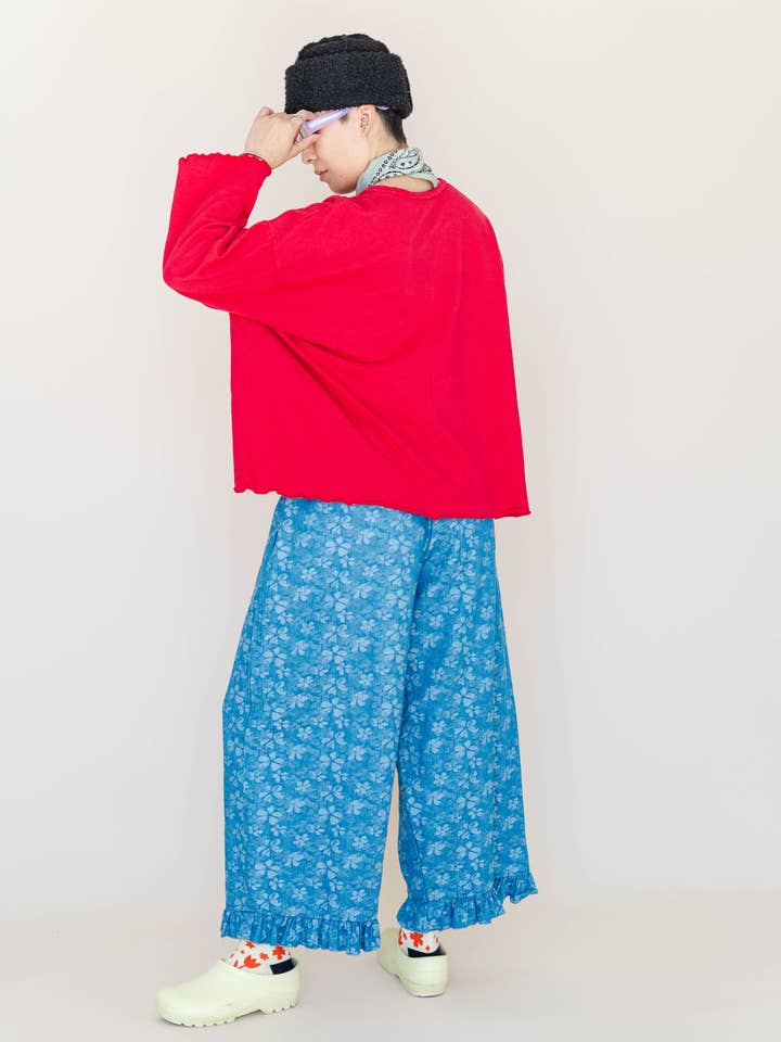 Nettle Studios - Wholesale Sweatshirt - Unisex - Size Inclusive Plus Size Gender Neutral Red Sweatshirt Tee15