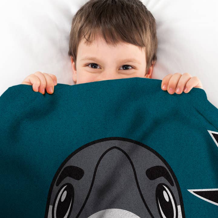 Uncanny Brands - Wholesale Throw Blanket - Sleep Squad San Jose Sharks SJ Sharkie 60” x 80” Blanket