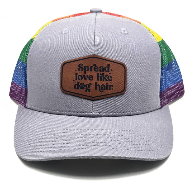 Gorra Trucker de Malla Arcoíris "Esparce Amor como Pelo de Perro" para venta al por mayor de Timber & Co