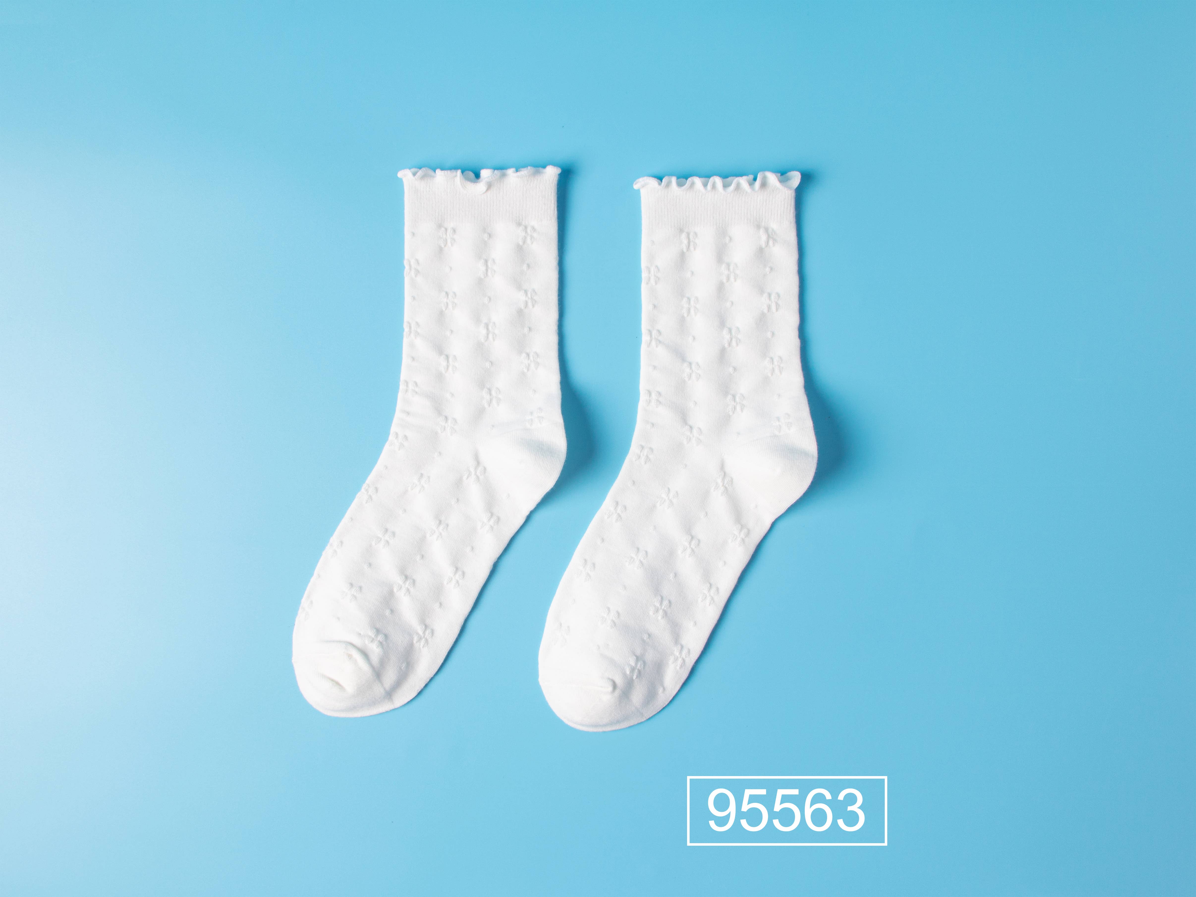 Marc JoJo - Wholesale Socks - Women's - ✨ White mid-calf socks in vintage Lolita style 🕊️🎀0