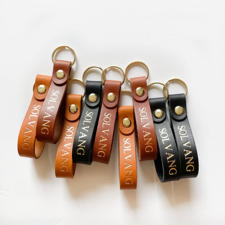 Moccaberry – wholesale Keychain – Unisex – Custom City Name Leather Keychain, Gold Foil Keychain4