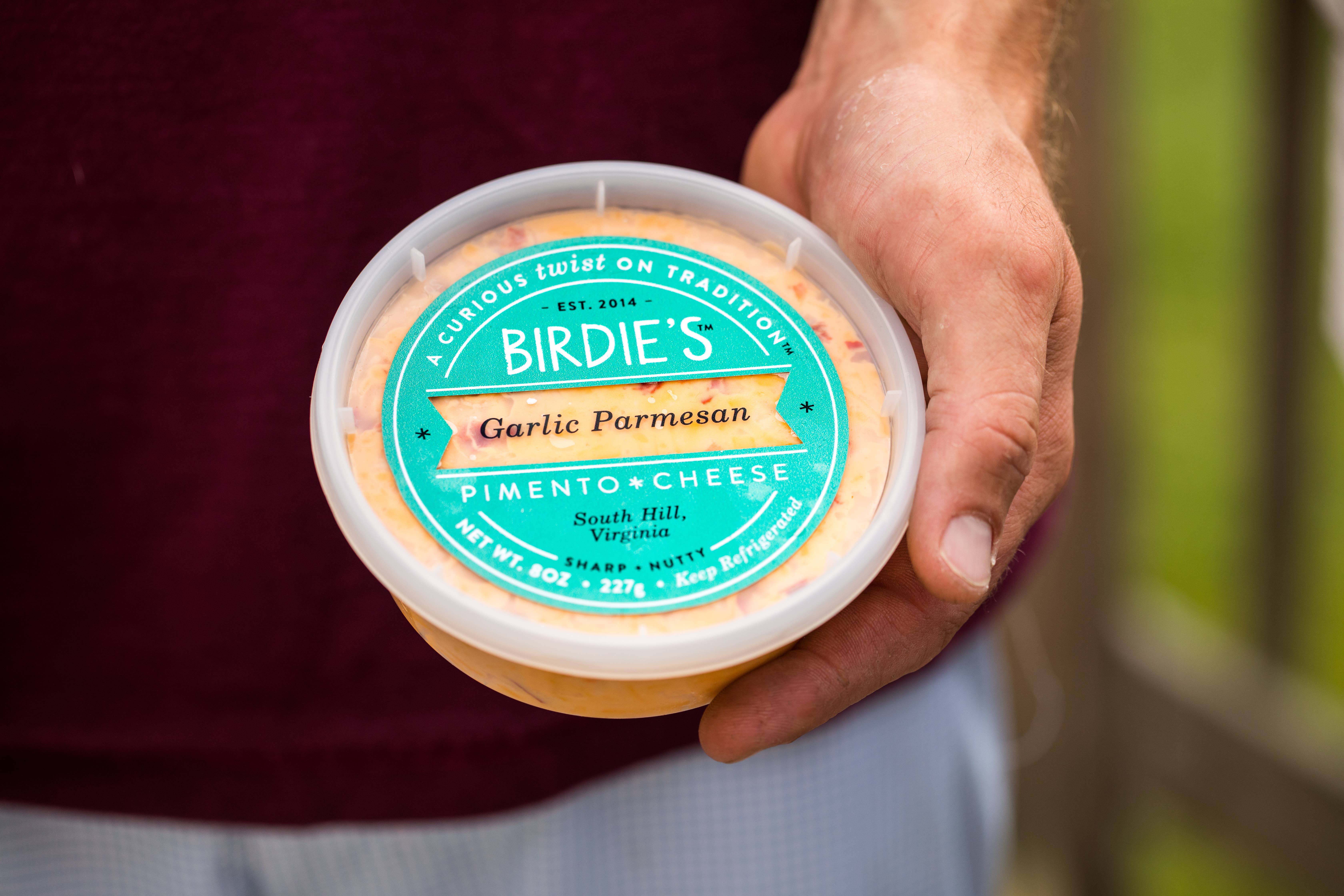 Birdie's Pimento Cheese - Wholesale Cheese - Smoked Gouda + Roasted Red Pepper & Garlic Parmesan Mix3