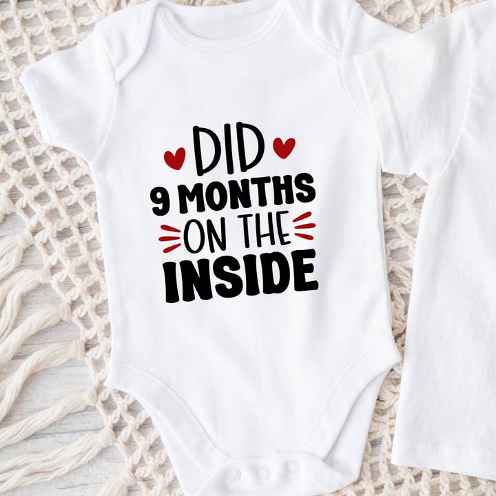 Fez 9 Meses por dentro onesie por atacado de Timber Tinkers