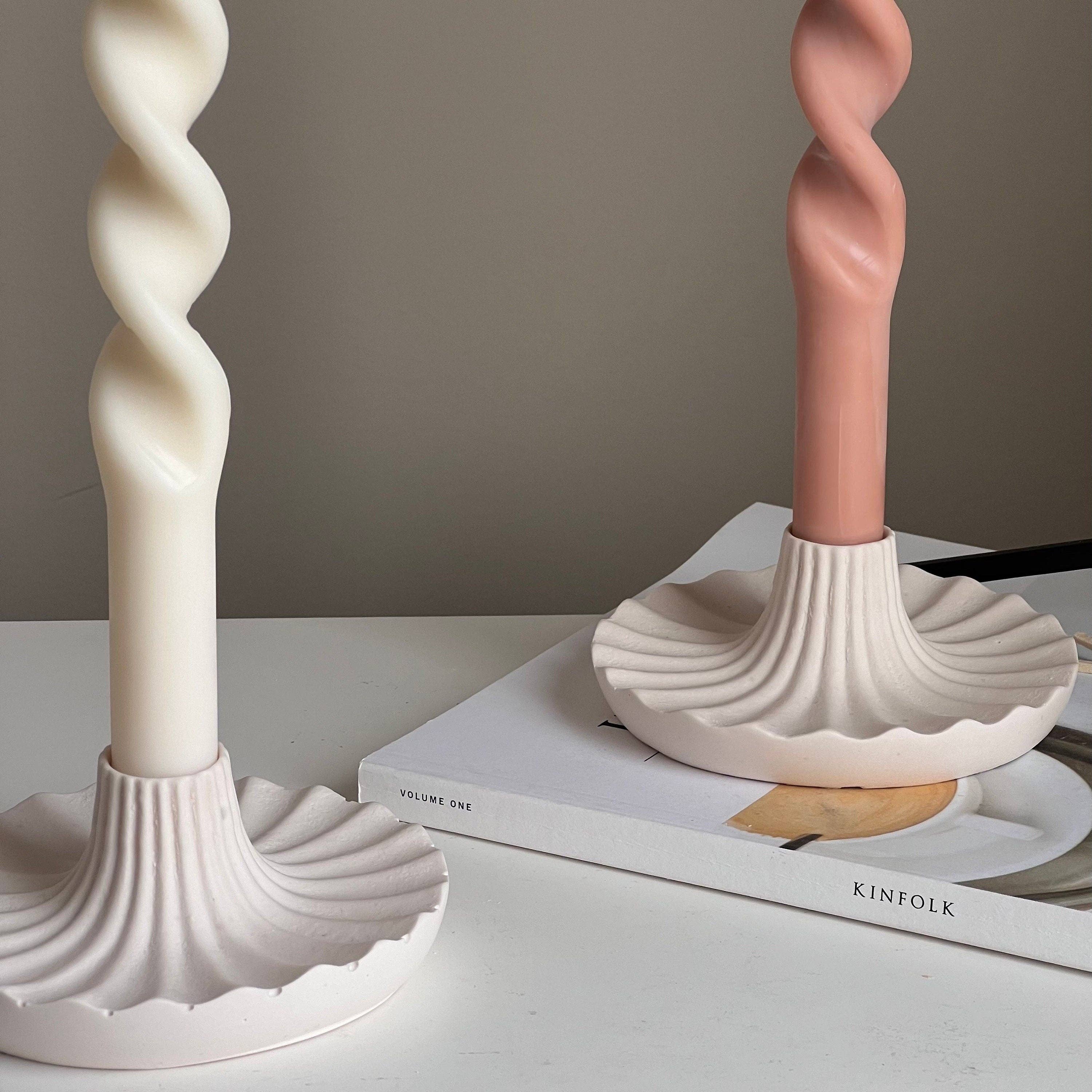 Estelle Studio - Wholesale Candle Holder - Round Jesmonite Candlestick Holder: Elegant Table Decor1