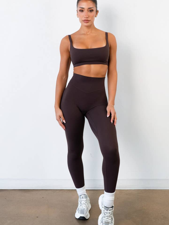 Cloud II™ Pant - Espresso and other Purchase Wholesale compression. Free Returns & Net 60 Terms on Faire trending on Faire.