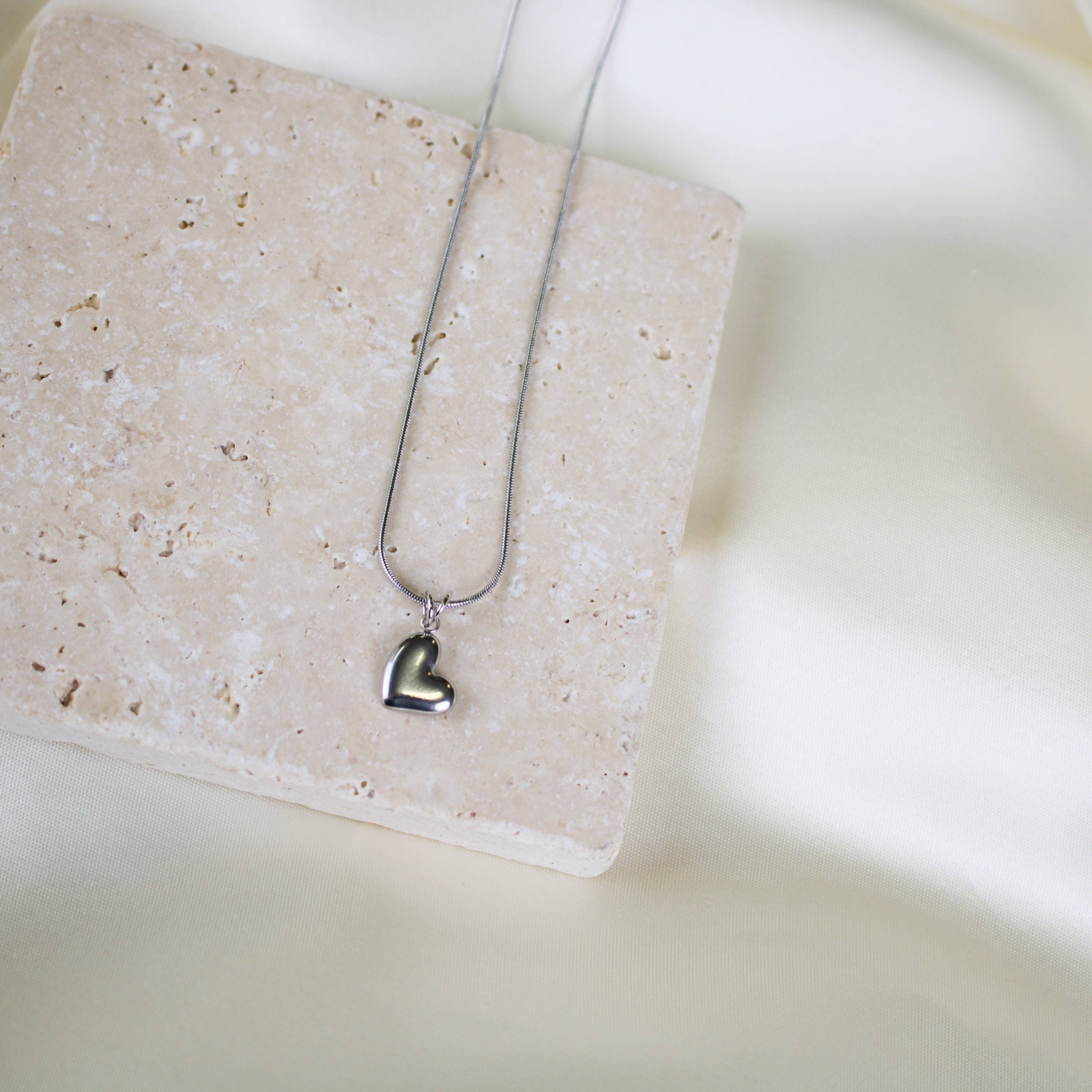 TISH jewelry - Wholesale Pendant/Charm Necklace - Malia // Puffed Heart Necklace5