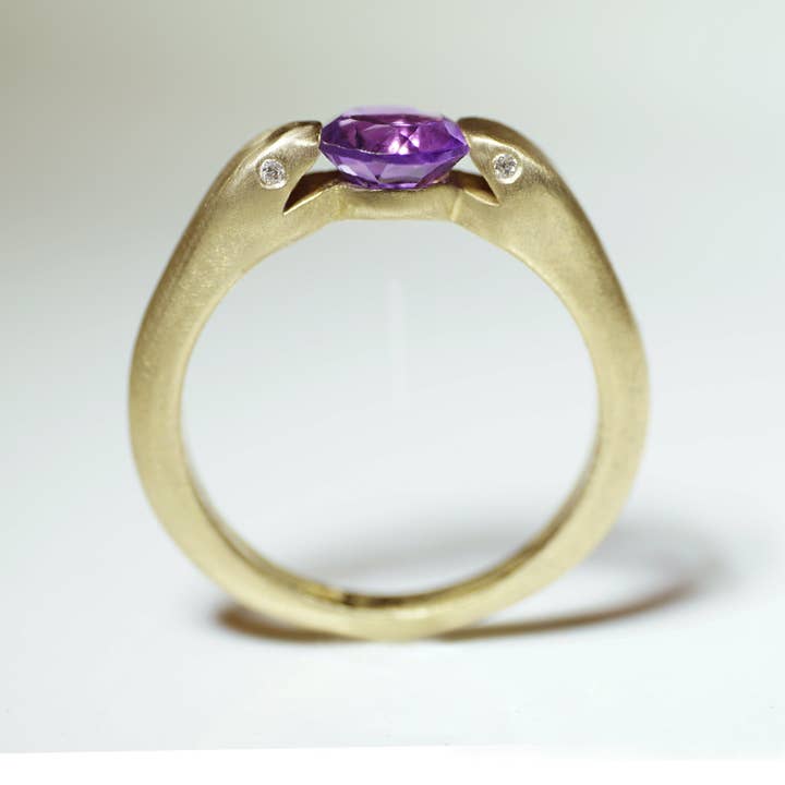 Anel Cobra Dupla Cabeçada em Latão com Latão com Ametista e Diamantes por atacado de Michelle Chang