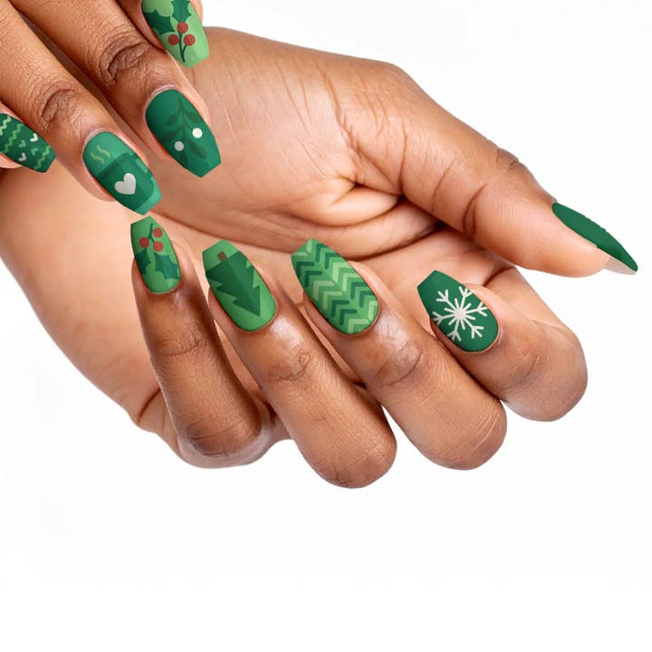 FYNE BODY - Wholesale Press-On/Fake Nails - Evergreen Dazzle Enchantment Press-On Nails60