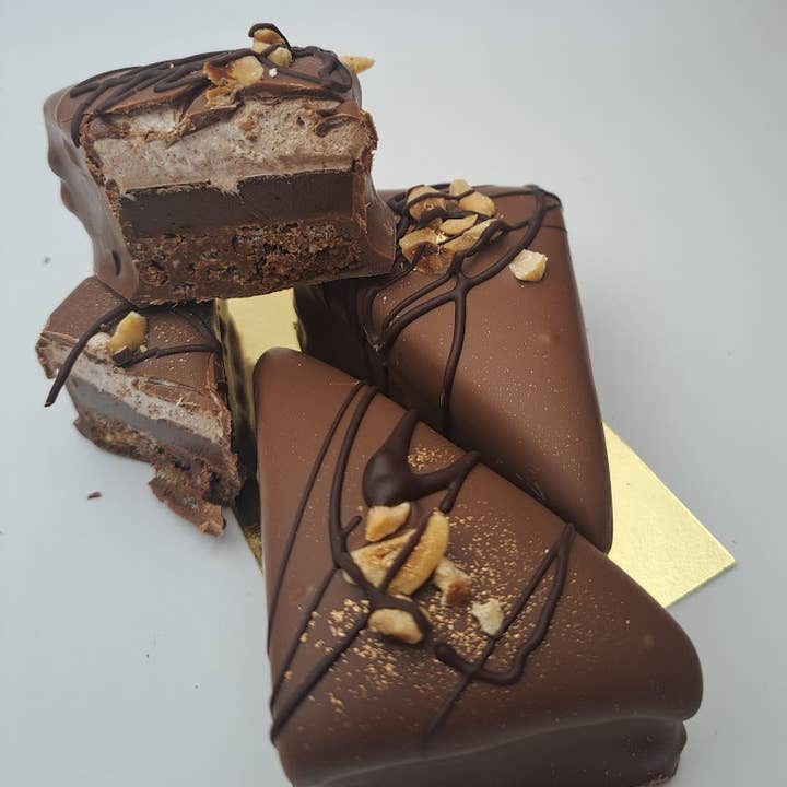 Afternoon Delight and other Purchase Wholesale jin8462. Free Returns & Net 60 Terms on Faire trending on Faire.