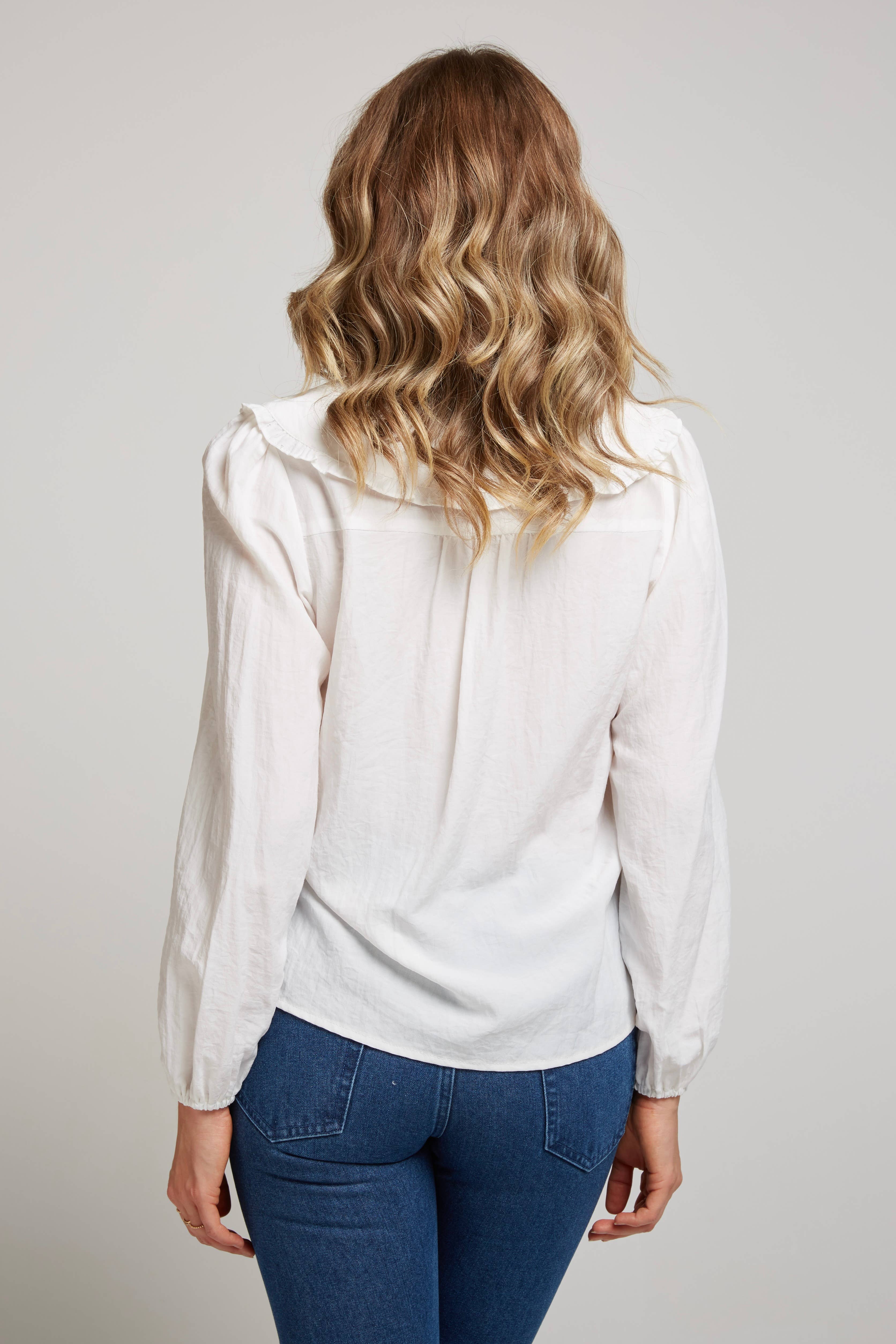 Andy & Lucy - Venta al por mayor Camisa - Mujer - CHERY - Blusa con cuello bordado y mangas abullonadas2