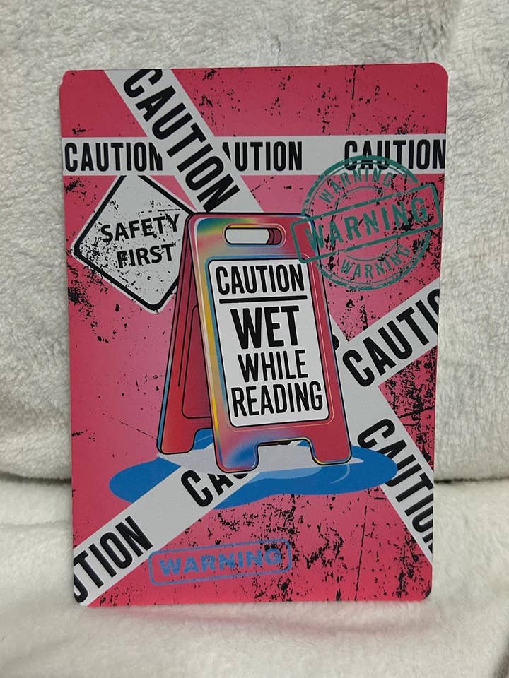 Mojado mientras lees un lector de romance subido de tono en Kindle, inserta tarjeta para funda transparente, decoración de accesorio Kindle, Kindle, Paperwhite, Oasis. para venta al por mayor de Bookbestiesuk