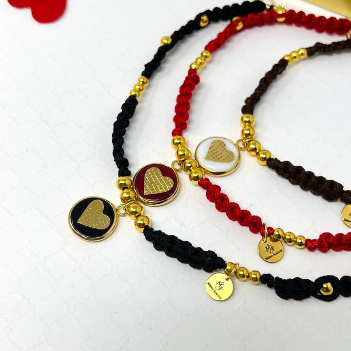 Chokerketting met gevlochten en vergulde kralen in macramƩ voor wholesale door Melina Almonte Couture