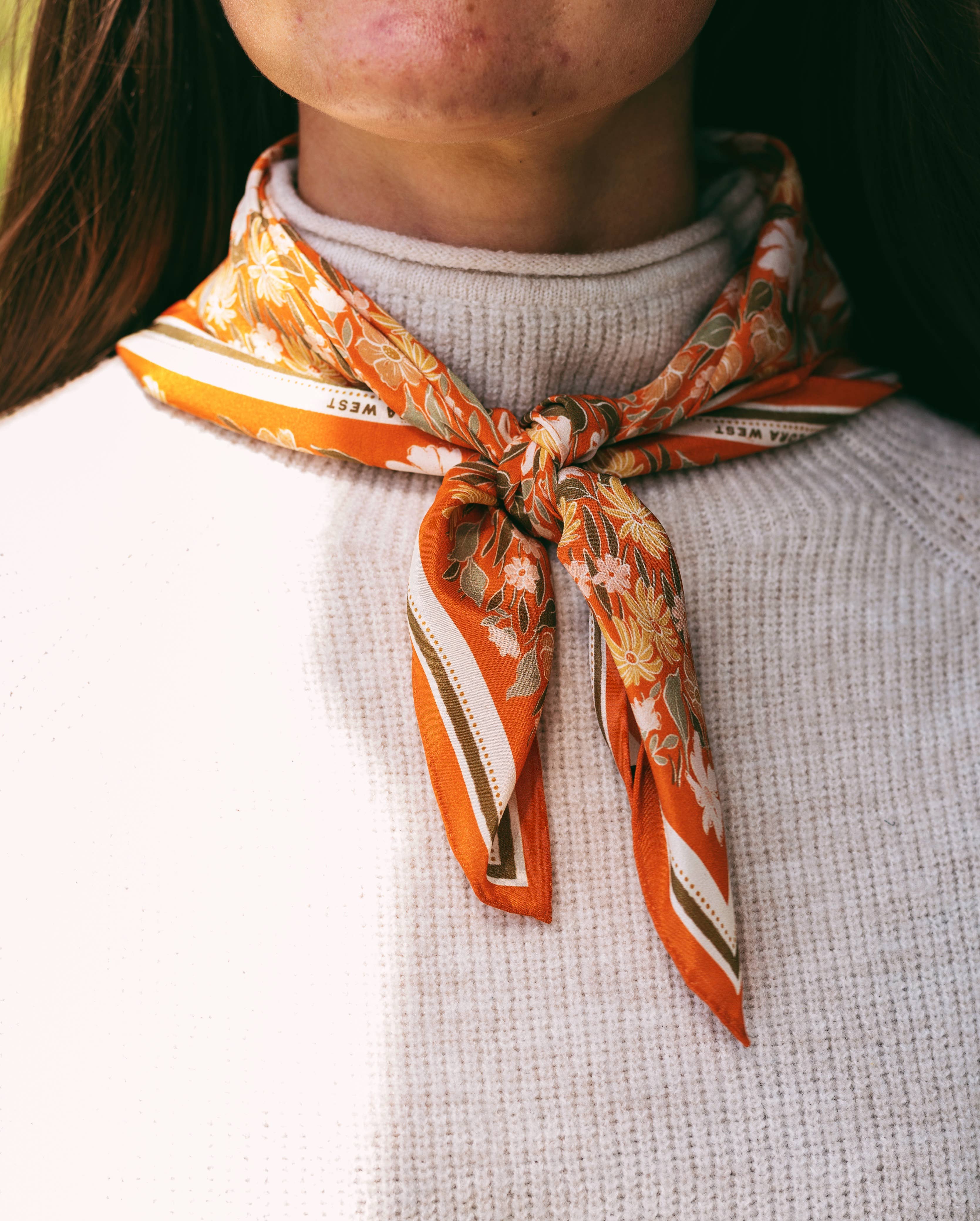 Flora West Design - Wholesale Bandana - Dames - 100% zijden bandana sjaal - Botanische tuin bloemenprint met westernstijl3