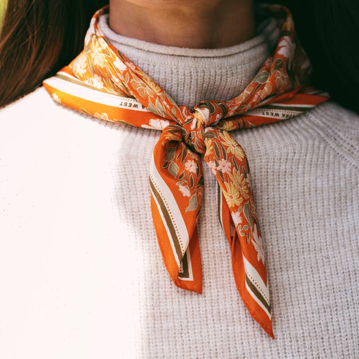 Flora West Design - Wholesale Bandana - Dames - 100% zijden bandana sjaal - Botanische tuin bloemenprint met westernstijl3
