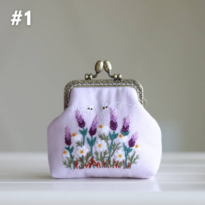 Finer Embroidery - Wholesale Coin Purse - Women's - Vintage Floral Hand Embroidered Clasp Coin Purse0