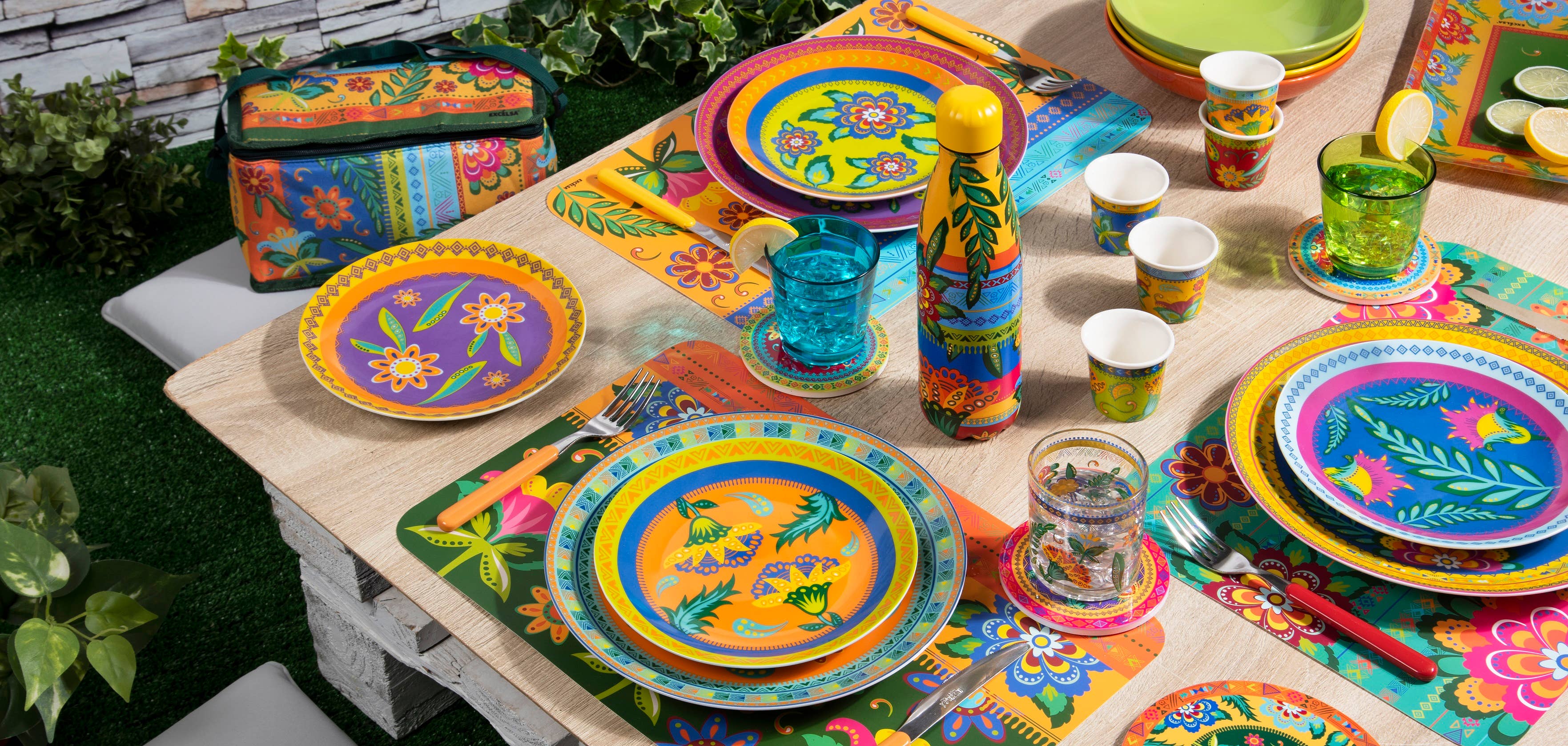 multicolour 18-Piece Dinnerware Set Gipsy Soul for wholesale on Faire3