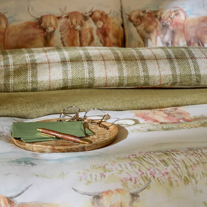 Multicolour Highland Cattle 100% Cotton Reversible Duvet Cover Set Multi for wholesale on Faire1