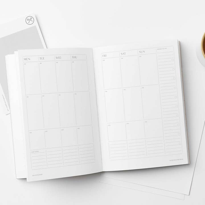 Kinshipped – wholesale Planner – 365 UNDATED PLANNER - MOSS GREEN4