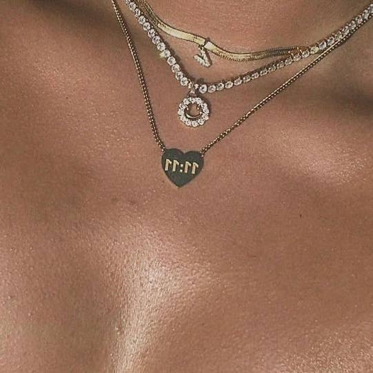 HoopLa - Vendita all'ingrosso Collana con ciondolo/pendaglio - 11:11 Collana a cuore in acciaio inossidabile
