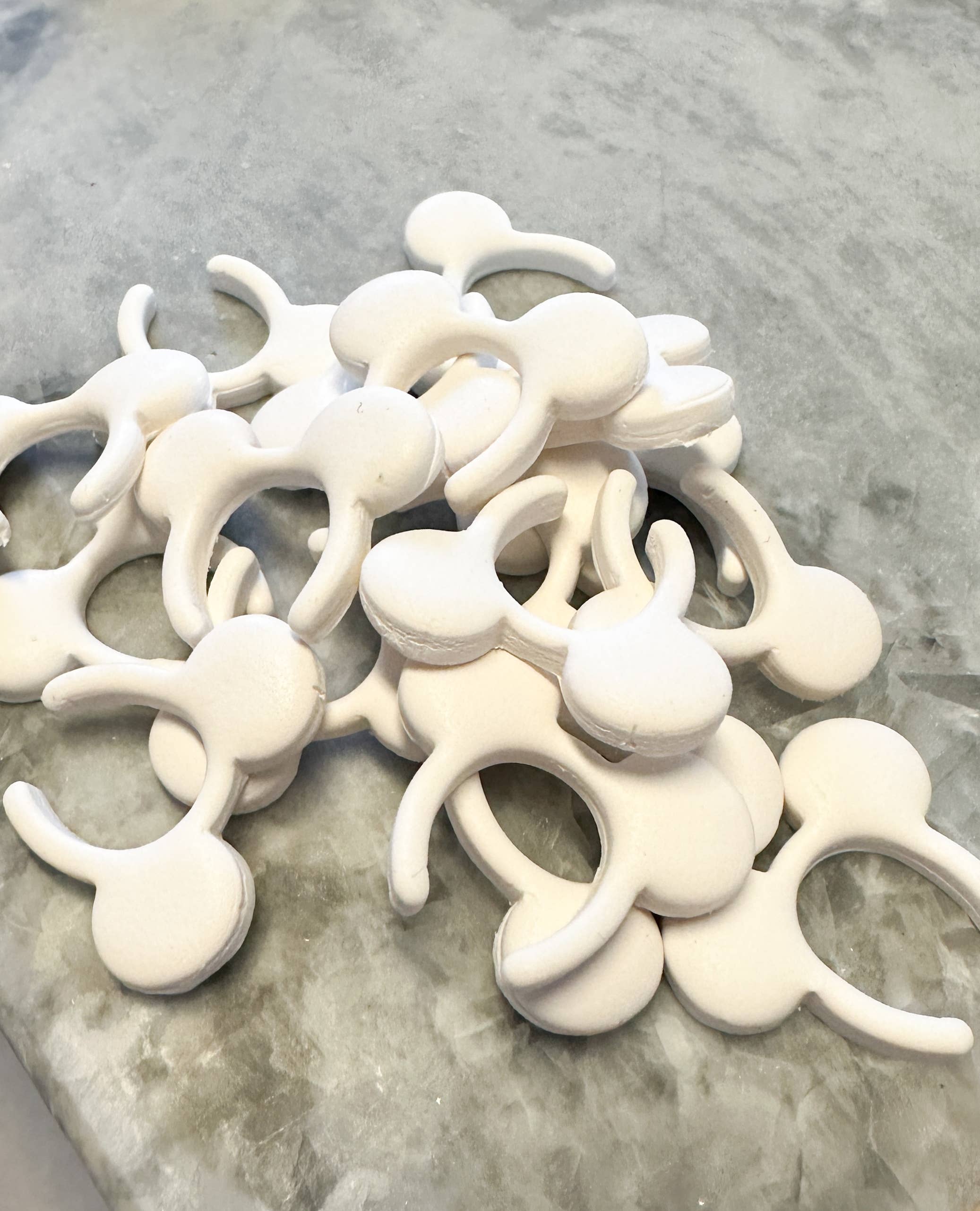 Vandy Visuals Shop - Wholesale Knopjes/oorstekers - Mickey en Minnie Mouse Oren Strik Haarband Oorbellen6