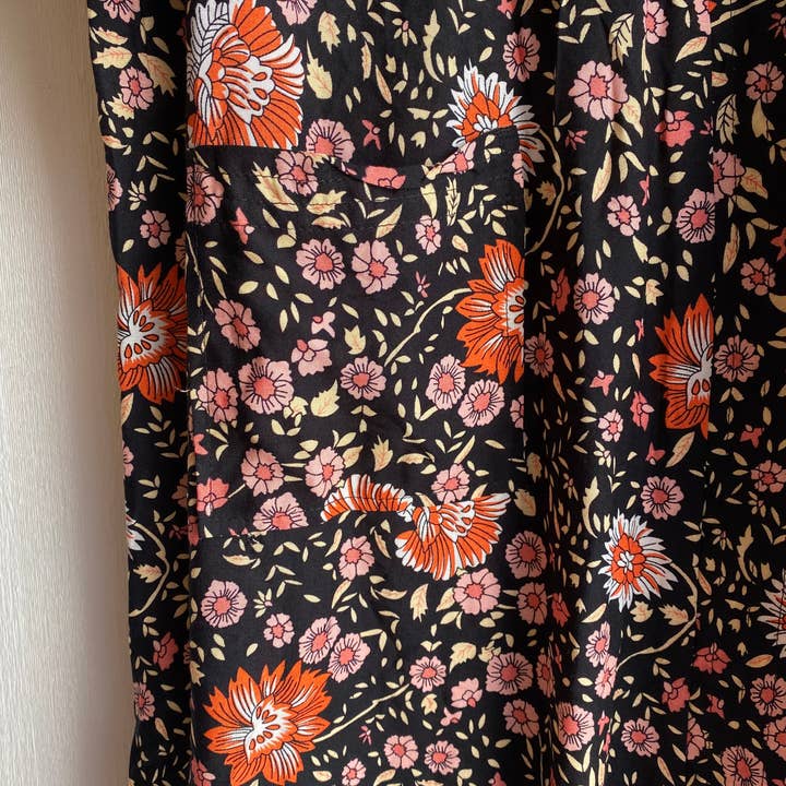 CONRADO® – Engroshandel Morgenkåbe - Dame – Mya Sort Trykt Kjortel2