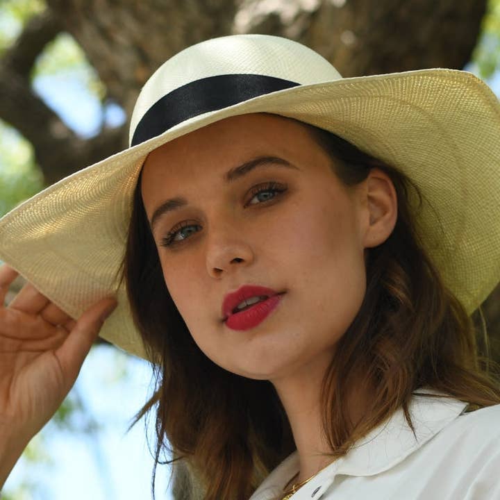 FINE BRISA PANAMA HAT 'CLASSY LADIES NATURAL' WIDE BRIM (10CM) for wholesale by La Marqueza LTD