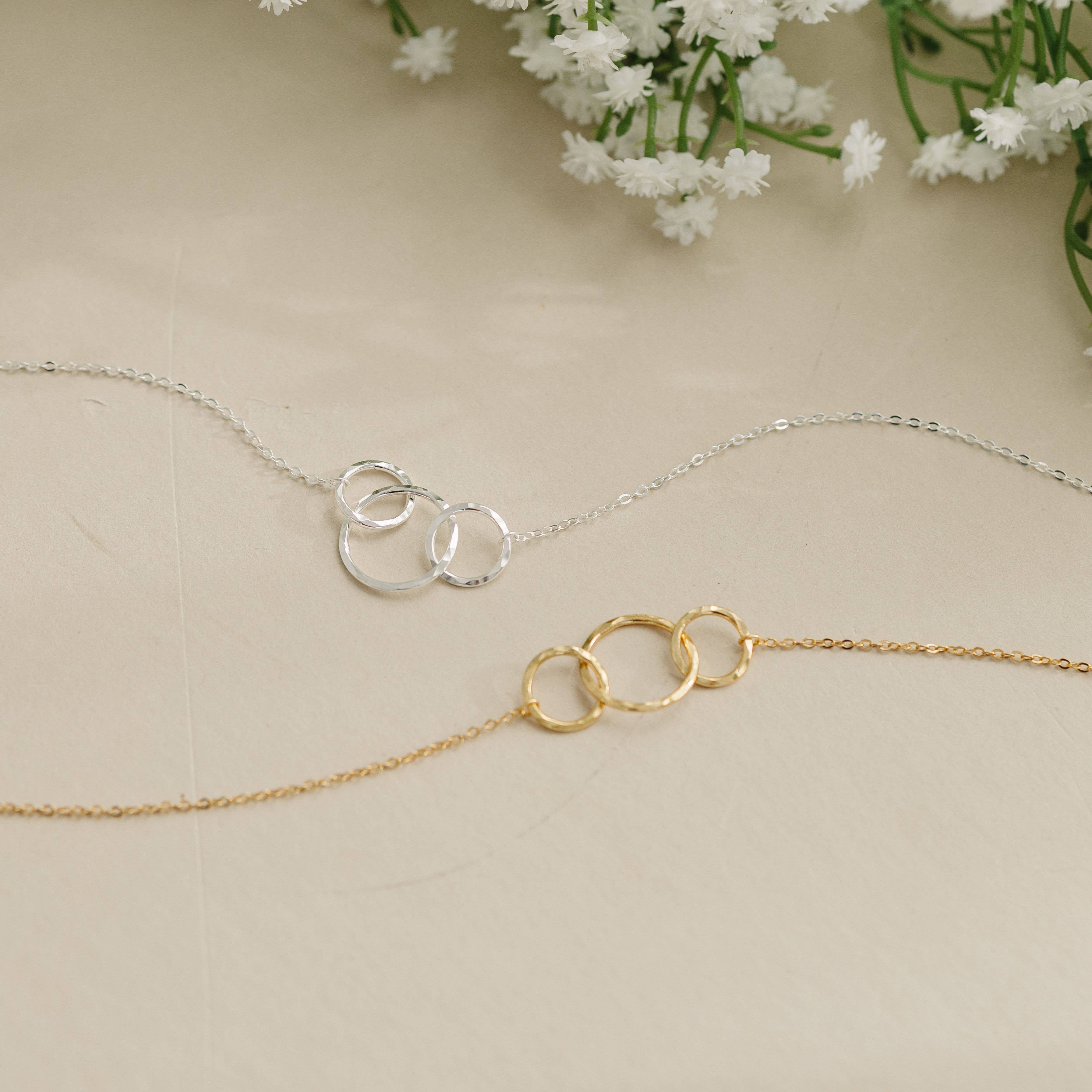 hope love shine – Engroshandel Halskæde med vedhæng – 30-års fødselsdags smykkegave - Halskæde med 3 ringe i guld eller sølv6