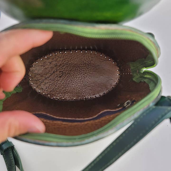 Sunflower Handmade leather inc - Wholesale Crossbody bag – Women's - Leather Small Frog Purse handbag5