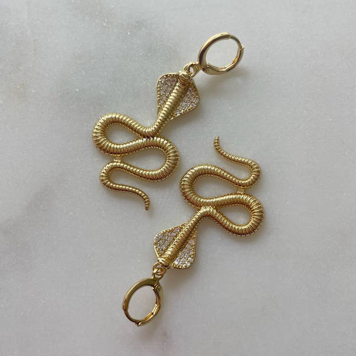 Huggies Snake Charmer pour la vente par House of Au.ORA