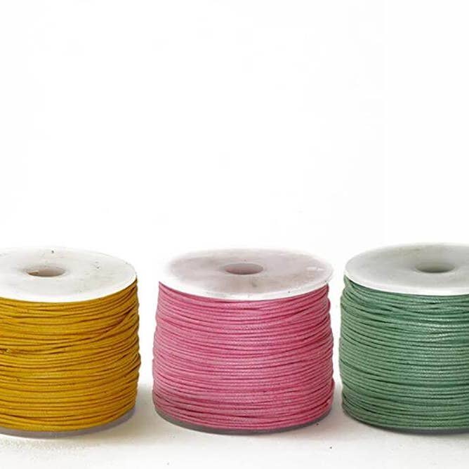 WC 0,5 mm katoenen koord verkrijgbaar in meerdere kleuren, verkocht per spoel (100 meter 328 ft). voor wholesale door Continental Beads