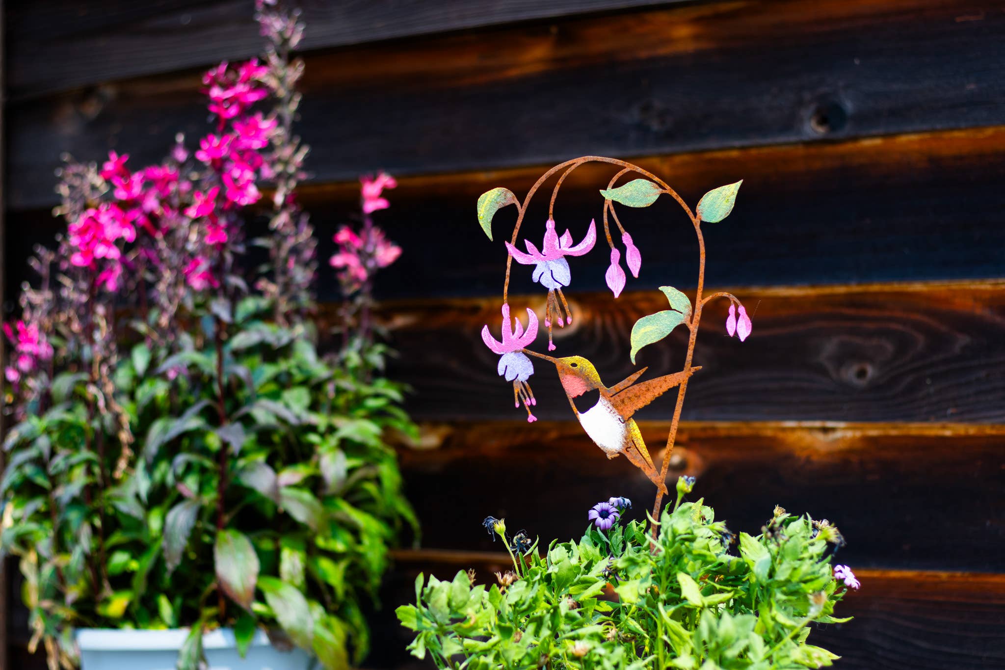 Elegant Garden Design - Wholesale Garden/Lawn Stake - Hummingbird on Fuchsia Pick -Painted2