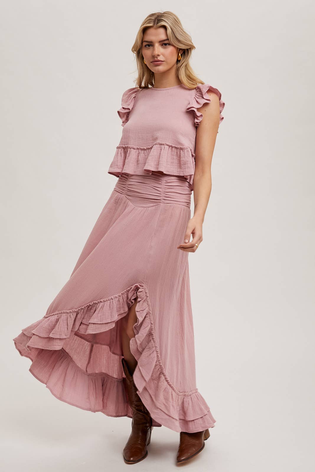 Bluivy – Großhandel Set aus Oberteil und Rock – Damen – MINIROCK-SET MIT CROP TOP UND SEITENSCHLITZ MIT RÜSCHENBESATZ16