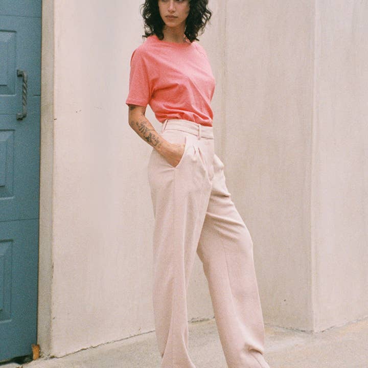 Monochrome Slim Fit Raglan T-shirt - Coral and other Purchase Wholesale coral heels. Free Returns & Net 60 Terms on Faire trending on Faire.