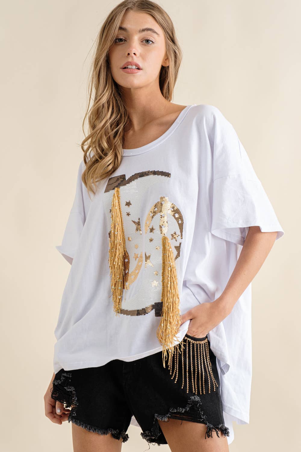 Blue B - Venta al por mayor Pantalones cortos - Mujer - Shorts de mezclilla Blue B con detalles deshilachados, flecos y pedrería25