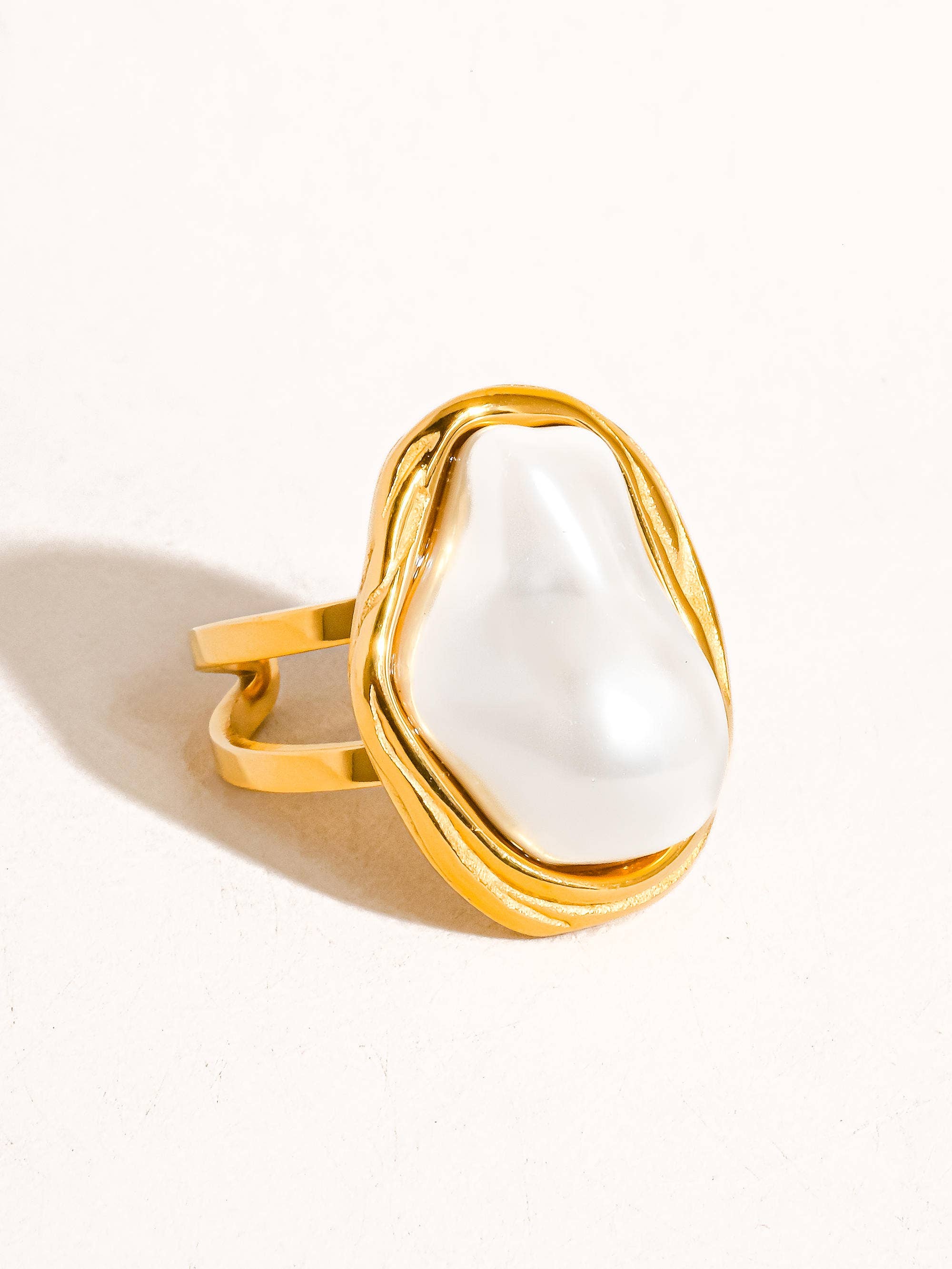 White Cameron 18K Gold Non-Tarnish Classic Pearl Round Ring for wholesale on Faire