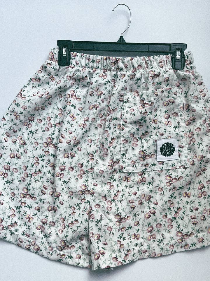 Jack Arden – wholesale Shorts – Dam – RÖDA BLOMMIGA SHORTS XLARGE