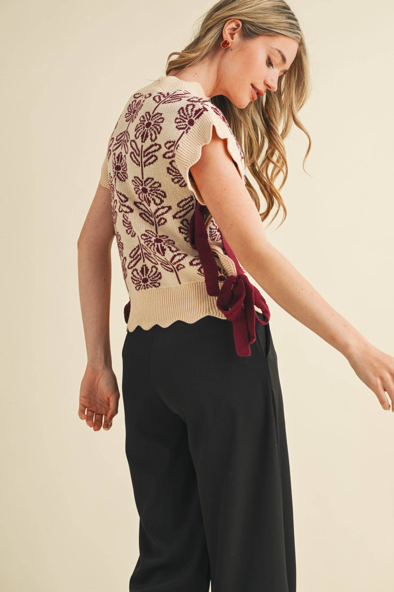 &MERCI – wholesale Tröjväst – Dam – MOCKNECK BLOMMIG TRÖJVÄST MSW1074386