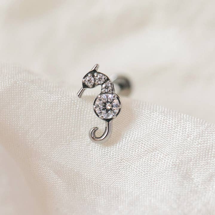 Seahorse Labret Piercing for wholesale by Twilight London