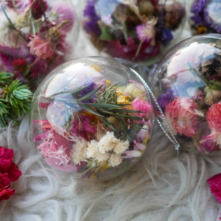 Remedy Designs - Wholesale Ornament - Dried Flower Ornaments | 3.5” Glass Baubles | Single or Pack of 57
