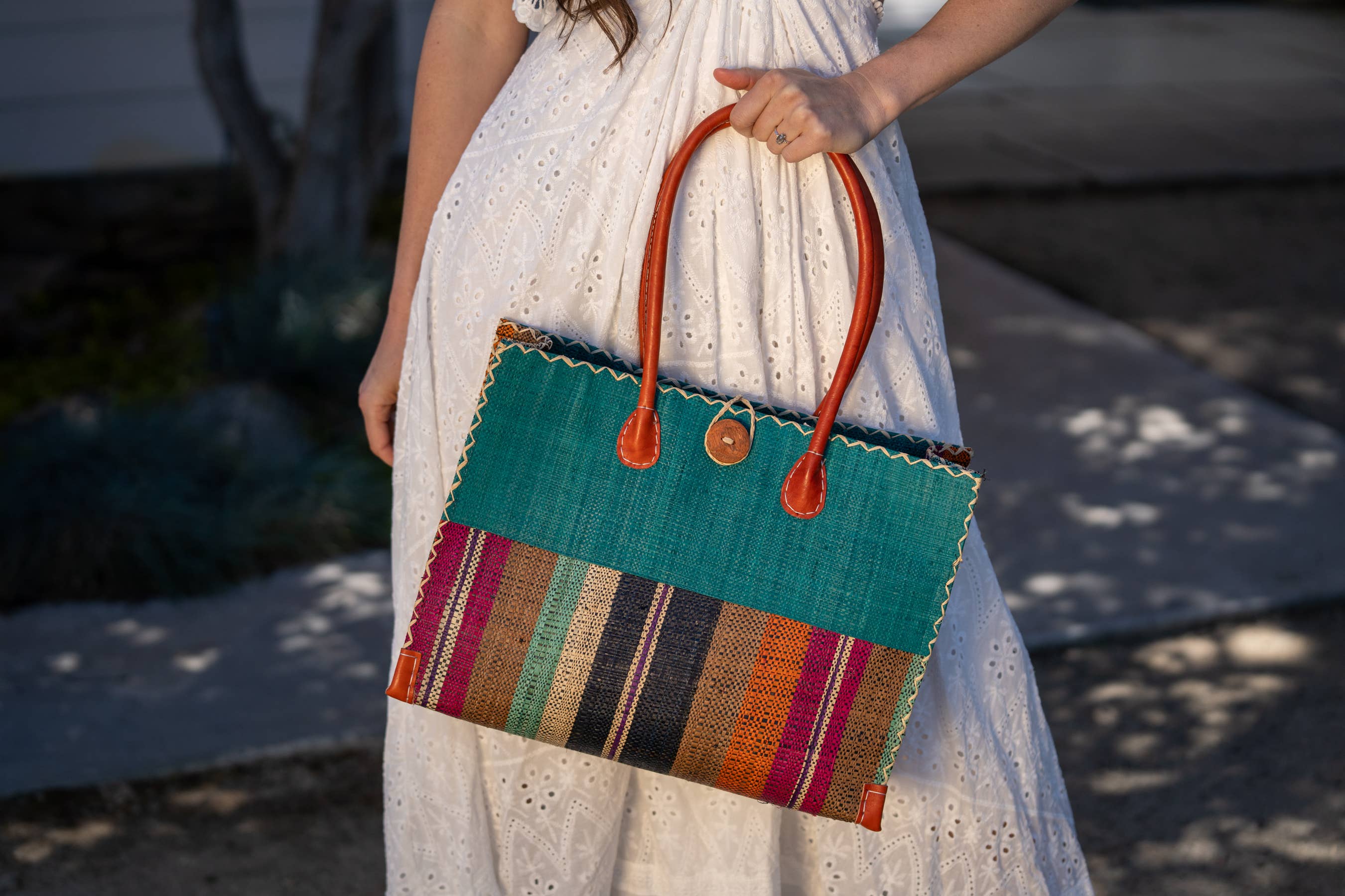 Shebobo - Wholesale Shoulder Bag - Unisex - Zafran Two Tone Wide Stripe Straw Beach Bag14