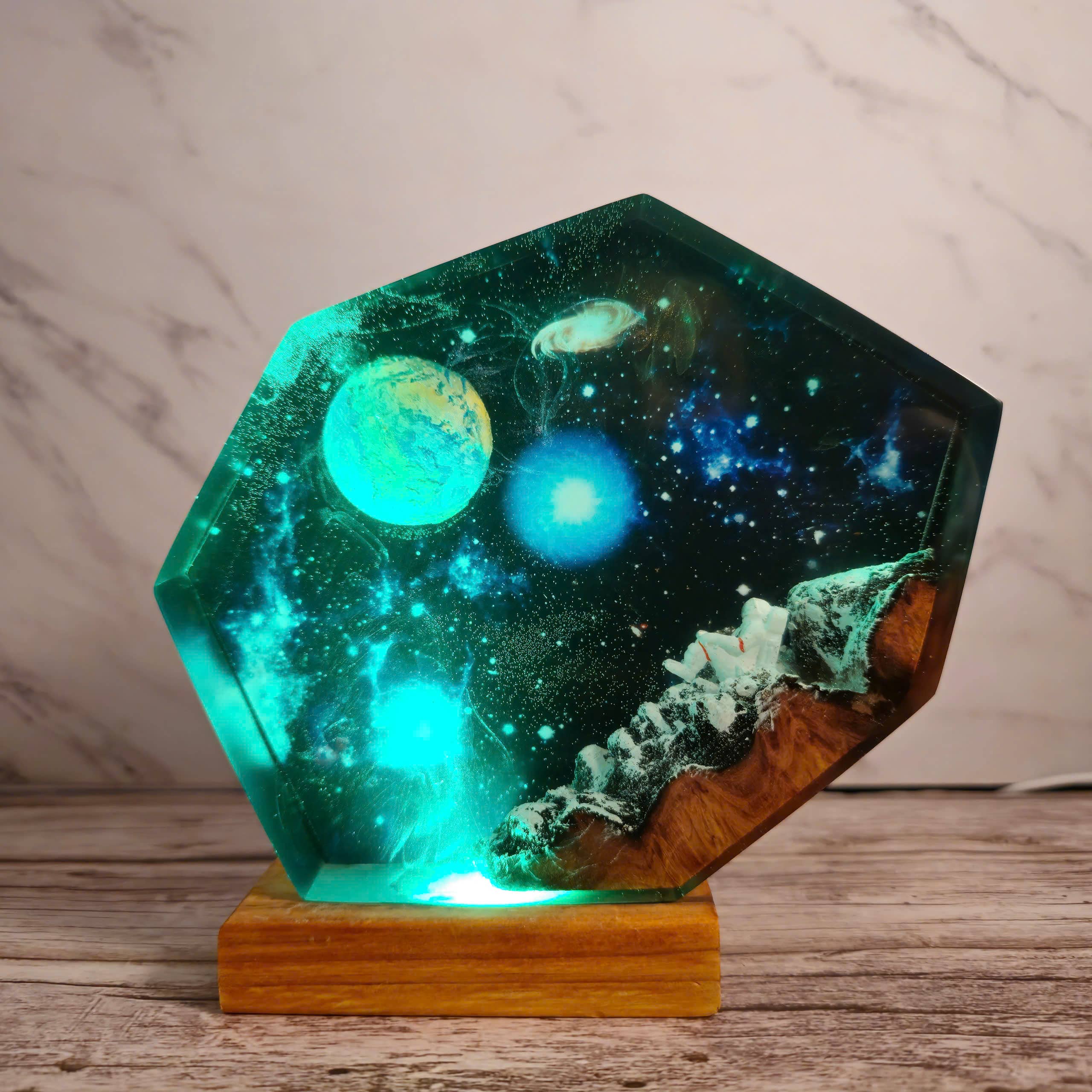 Merchemy - Vendita all'ingrosso Luci notturne - Lampada Spaziale Galassia Astronauta in Resina, Lampada Astronauta in Resina10