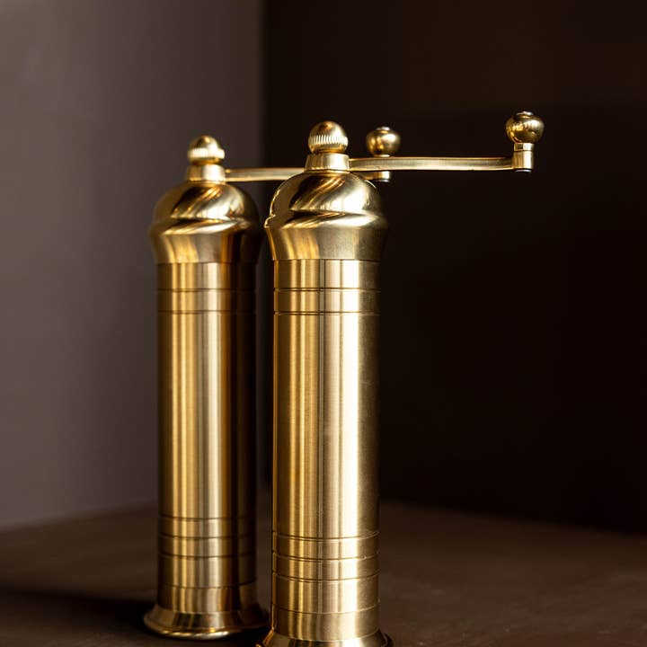Luxe B Co - Wholesale Salt & Pepper Shaker Set - Luxe B Co. Brass Mill Grinders